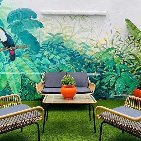 Artistic Flat Next To Ruzafa Welcome To The Jungle 瓦伦西亚 外观 照片
