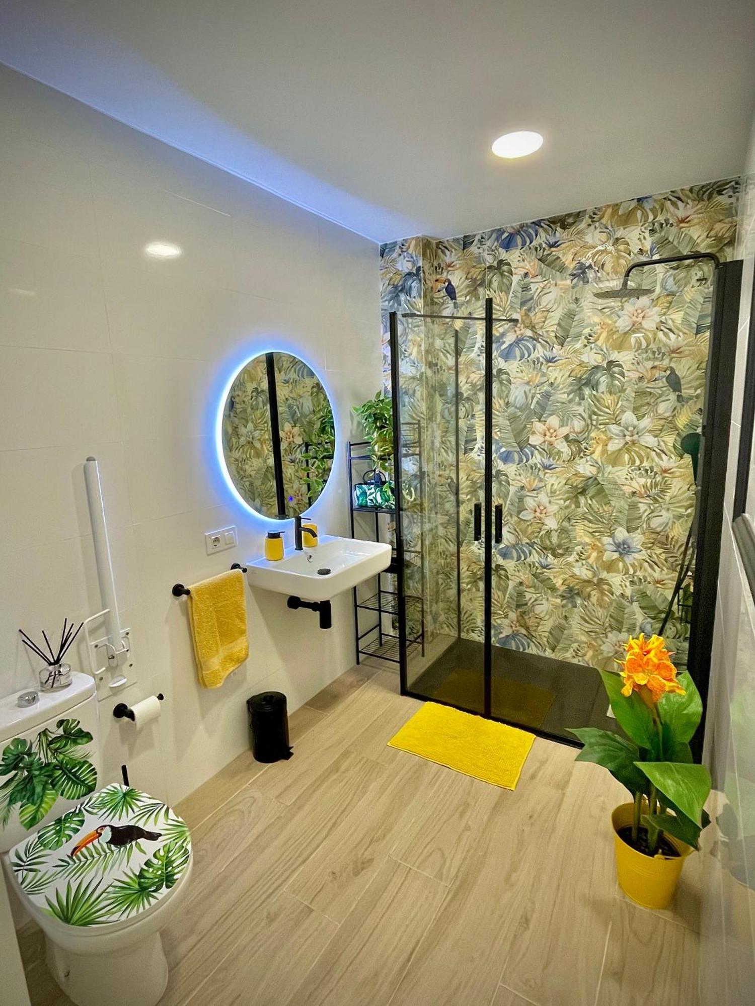 Artistic Flat Next To Ruzafa Welcome To The Jungle 瓦伦西亚 外观 照片