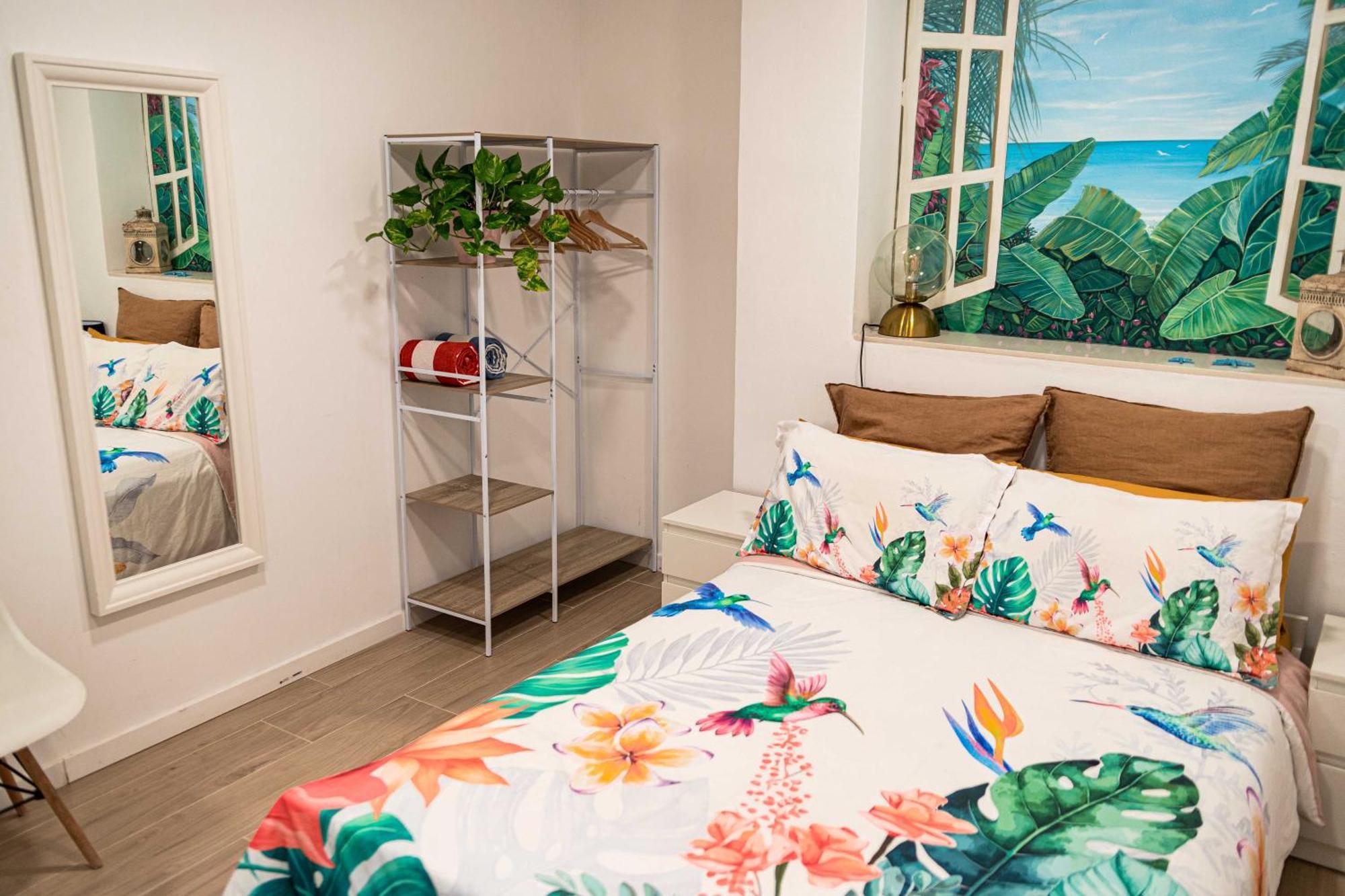 Artistic Flat Next To Ruzafa Welcome To The Jungle 瓦伦西亚 外观 照片
