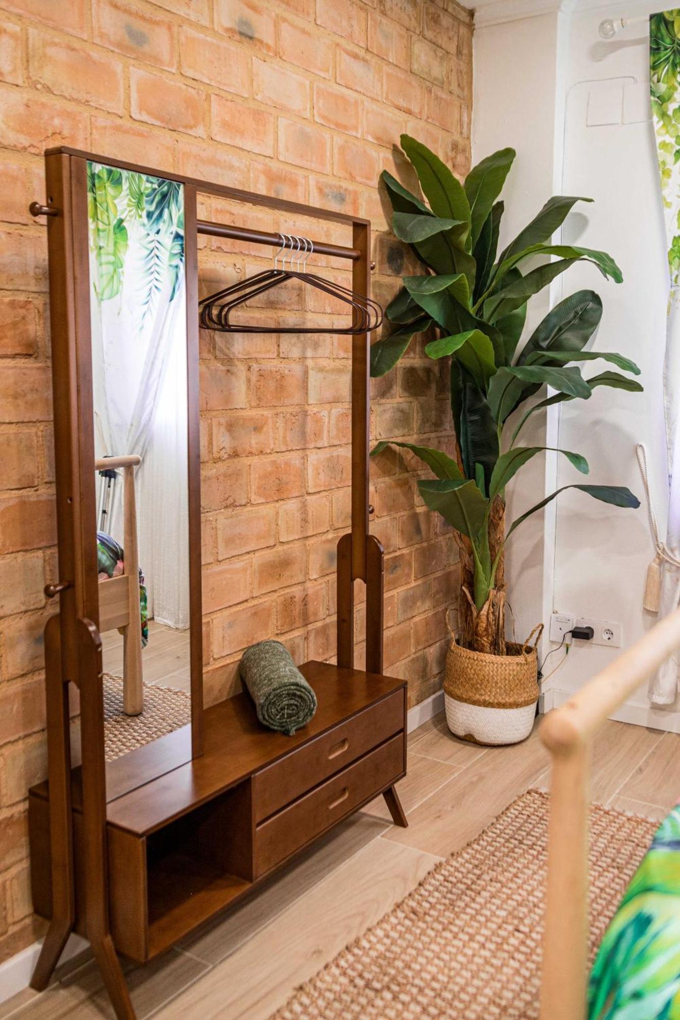 Artistic Flat Next To Ruzafa Welcome To The Jungle 瓦伦西亚 外观 照片