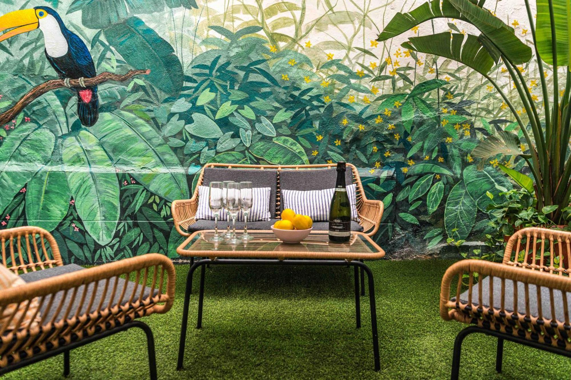 Artistic Flat Next To Ruzafa Welcome To The Jungle 瓦伦西亚 外观 照片
