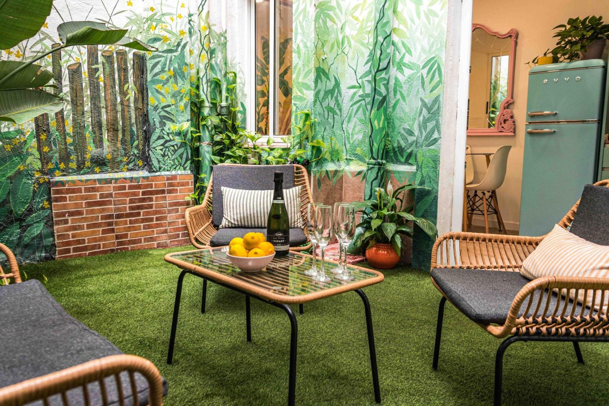 Artistic Flat Next To Ruzafa Welcome To The Jungle 瓦伦西亚 外观 照片