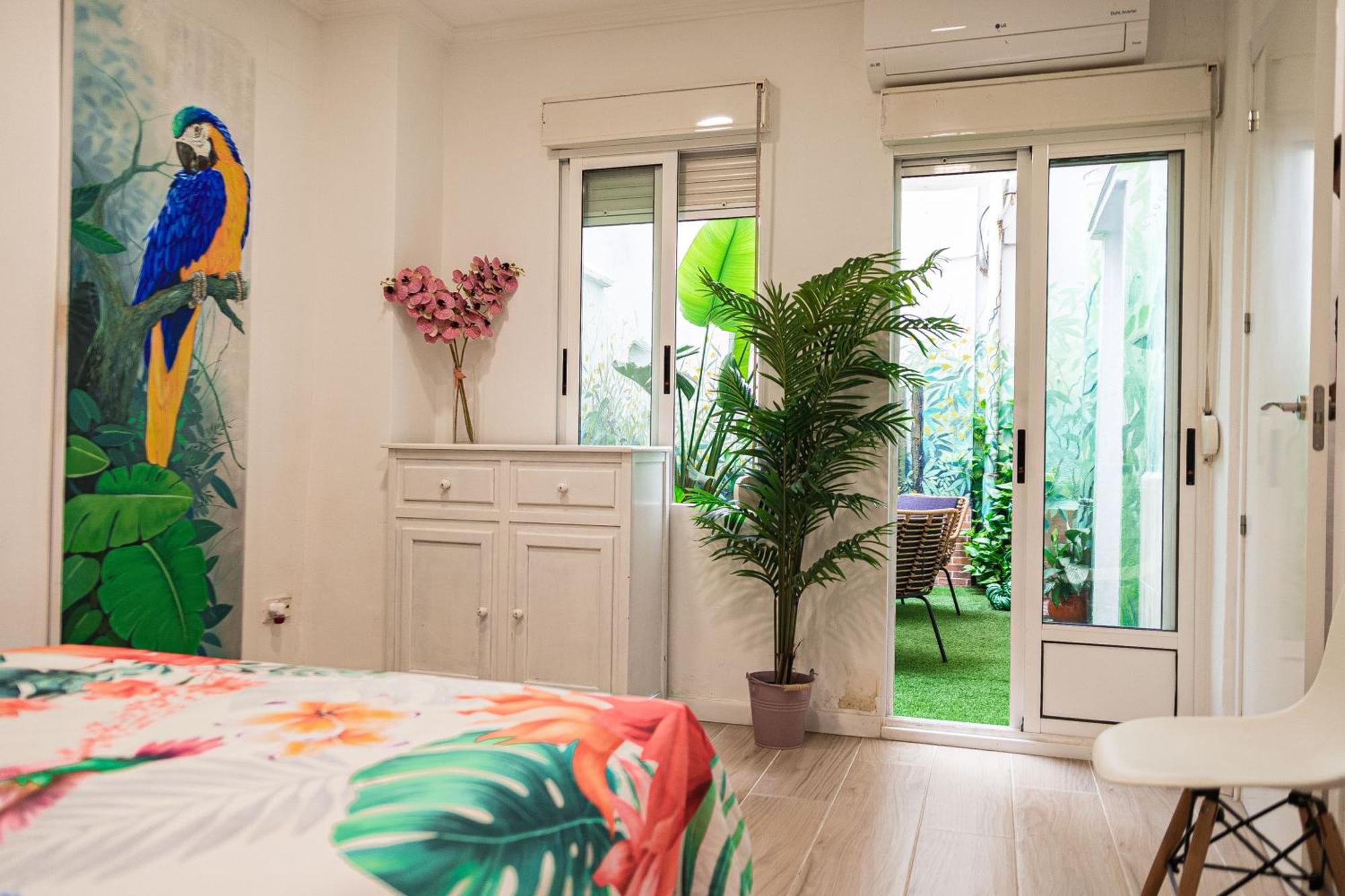 Artistic Flat Next To Ruzafa Welcome To The Jungle 瓦伦西亚 外观 照片